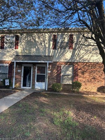 620 Cedarbrook Court, Lewisville, NC 27023
