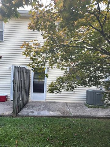 620 Cedarbrook Court, Lewisville, NC 27023