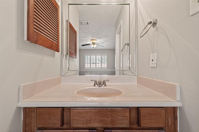 16734 Pebbleglen Drive, Houston, TX 77095