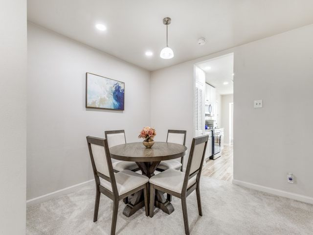 10017 Regal Park Lane 205, Dallas, TX 75230