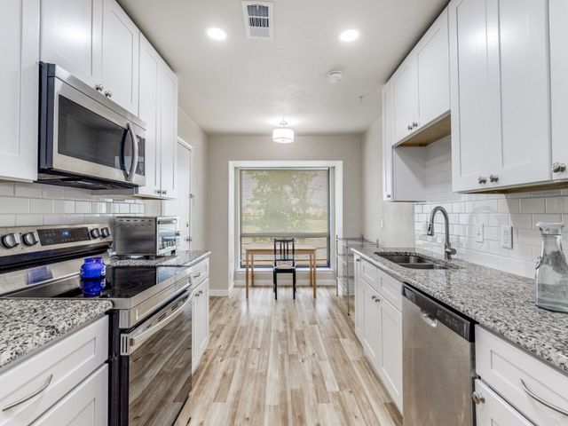 10017 Regal Park Lane 205, Dallas, TX 75230