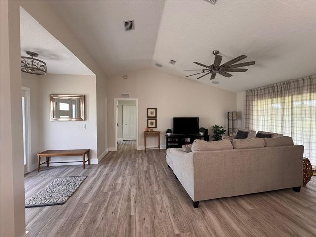 5126 NW 26TH STREET, Ocala, FL 34482
