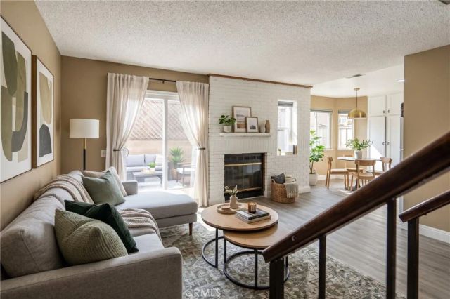 1260 E La Palma, Anaheim, CA 92805
