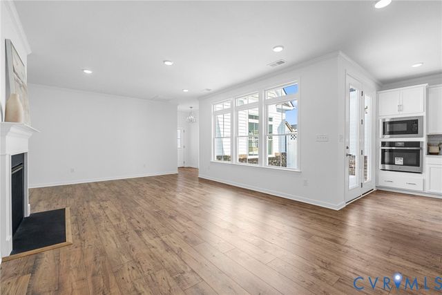 6726 Mayland Ridge Ln, Moseley, VA 23120