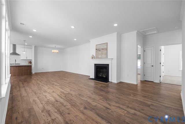 6726 Mayland Ridge Ln, Moseley, VA 23120