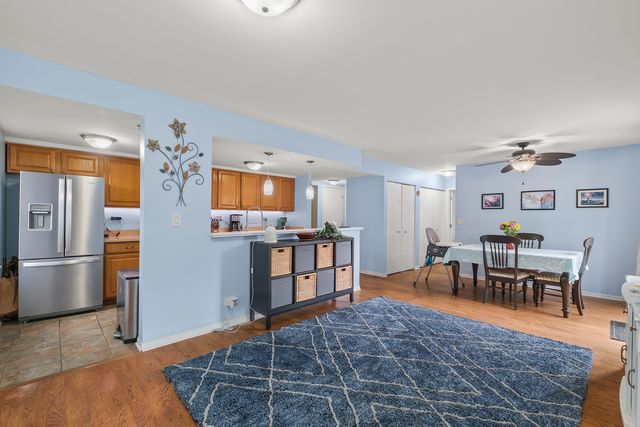 2250 Bannister Lane, Aurora, IL 60504