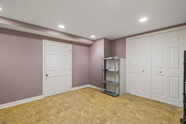 2250 Bannister Lane, Aurora, IL 60504