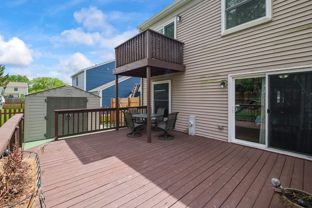 2250 Bannister Lane, Aurora, IL 60504