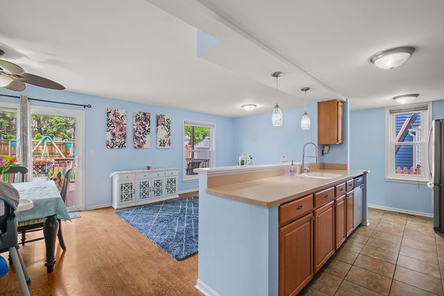 2250 Bannister Lane, Aurora, IL 60504