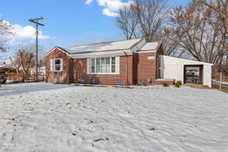 15365 Frazho Road, Roseville, MI 48066