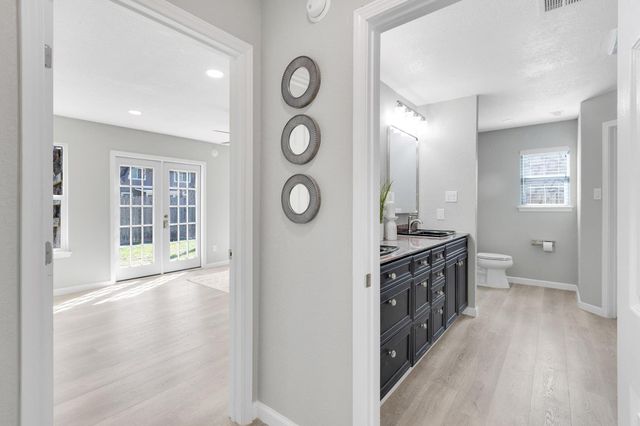 5213 Summerset TRL, Austin, TX 78749