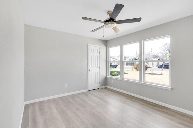 5213 Summerset TRL, Austin, TX 78749