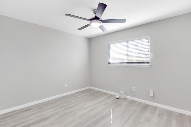 5213 Summerset TRL, Austin, TX 78749