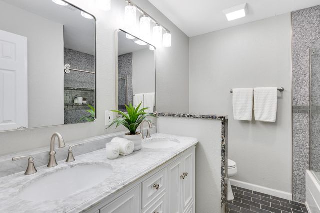 5213 Summerset TRL, Austin, TX 78749