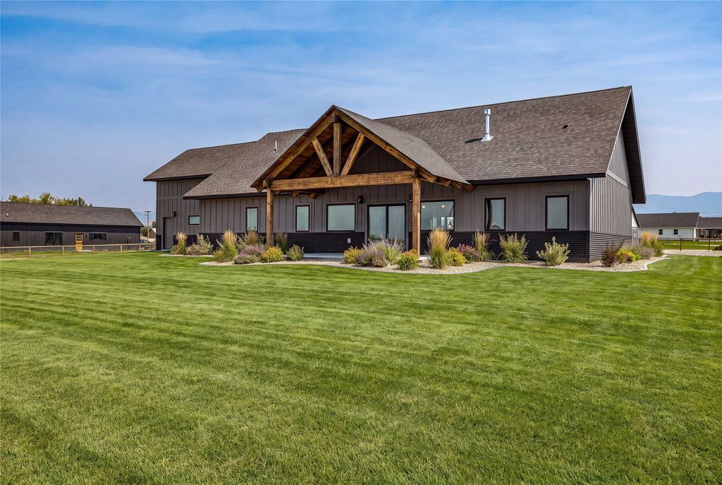 1012 Josie Court, Stevensville, MT 59870 photo 2