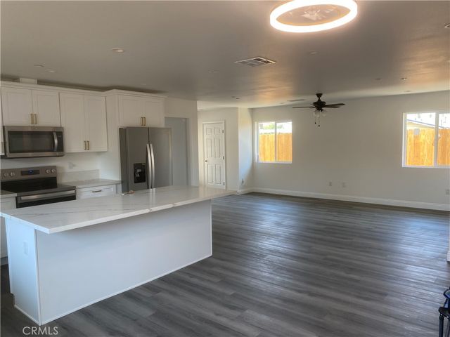 221 7th, San Bernardino, CA 92401