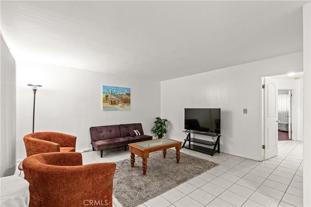 444 Obispo Avenue 3, Long Beach, CA 90814