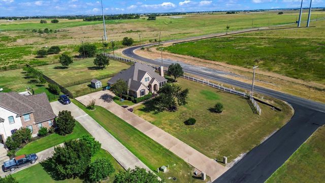 100 Apache PASS, Hutto, TX 78634