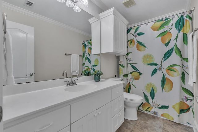 100 Apache PASS, Hutto, TX 78634