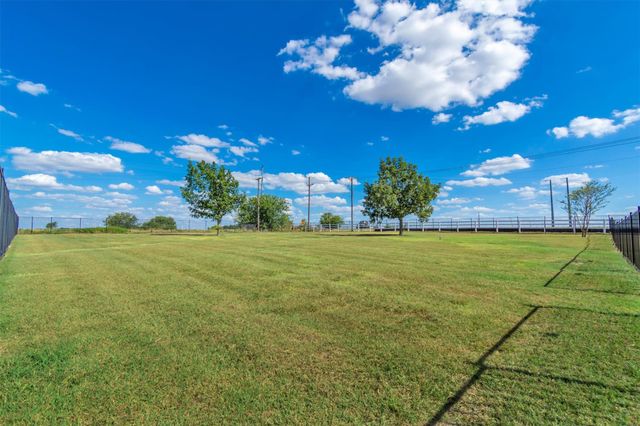 100 Apache PASS, Hutto, TX 78634