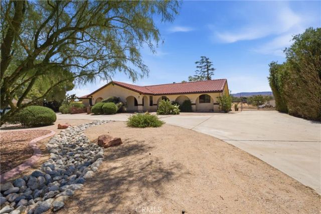 4548 W Avenue K12, Quartz Hill, CA 93536