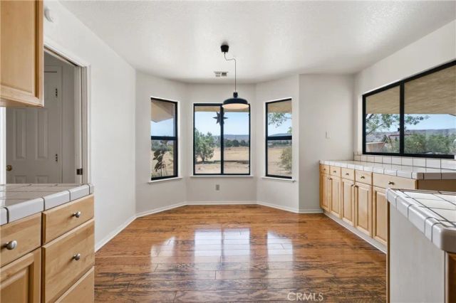 4548 W Avenue K12, Quartz Hill, CA 93536
