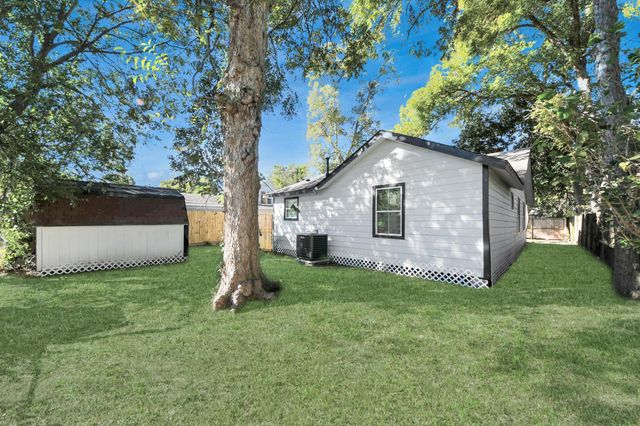 3206 Melbourne Street, Houston, TX 77026