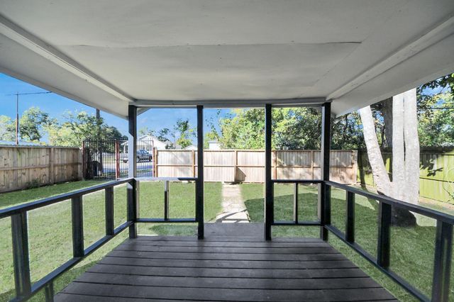 3206 Melbourne Street, Houston, TX 77026