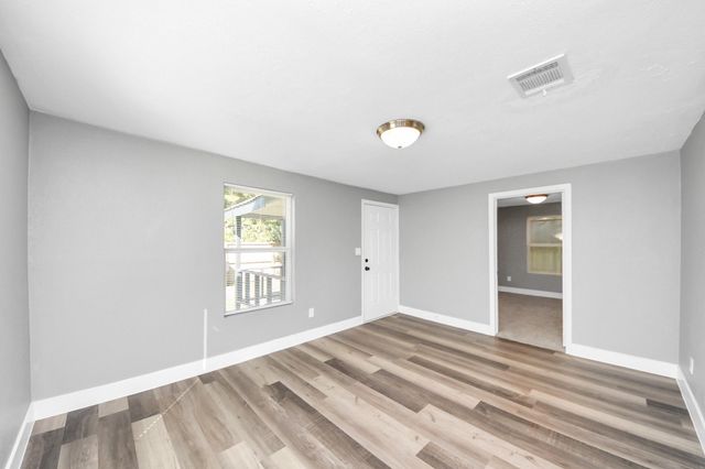 3206 Melbourne Street, Houston, TX 77026