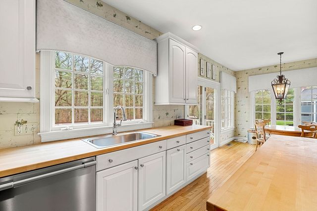 65 Deerpath, Dedham, MA 02026