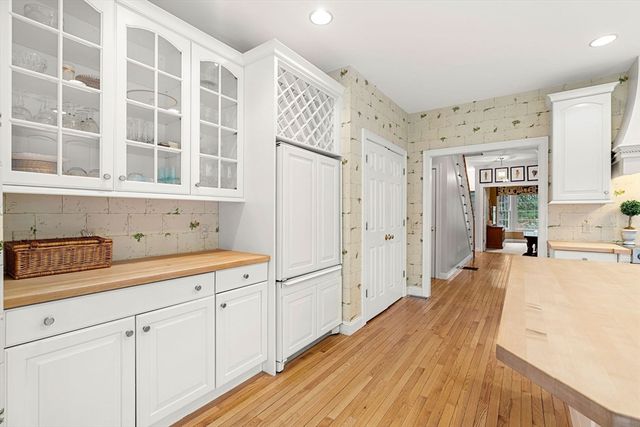 65 Deerpath, Dedham, MA 02026