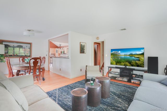 10 Eisgruber Park Lane, Highland, NY 12528