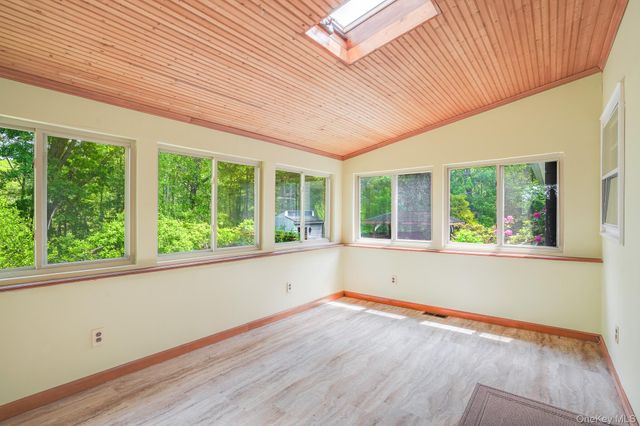 10 Eisgruber Park Lane, Highland, NY 12528