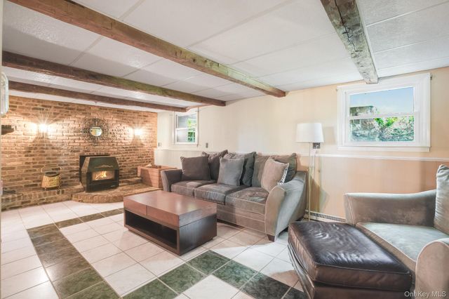 10 Eisgruber Park Lane, Highland, NY 12528