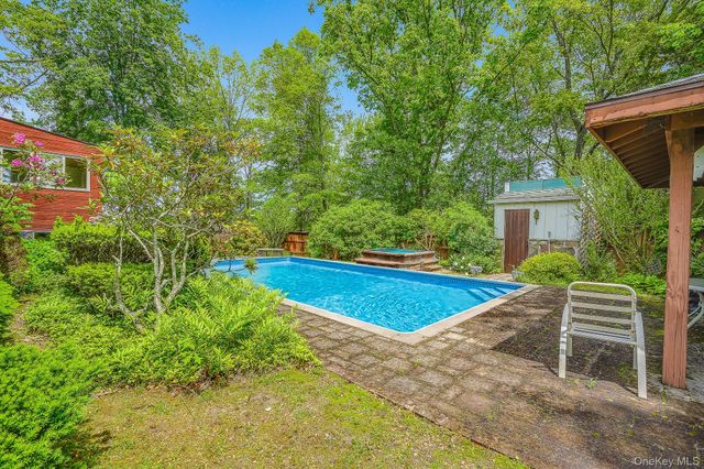 10 Eisgruber Park Lane, Highland, NY 12528