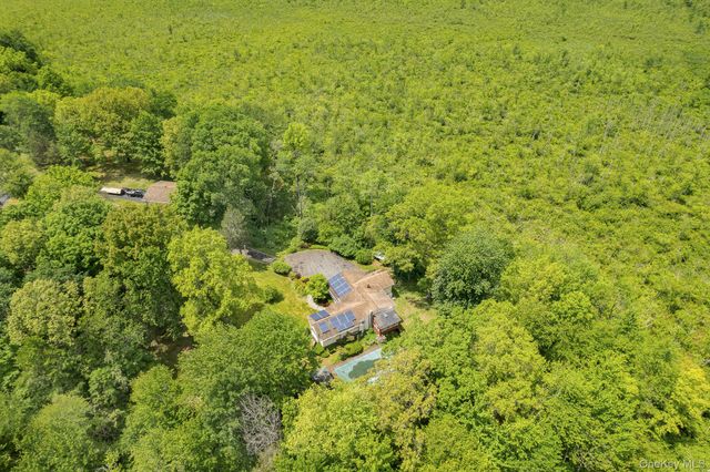 10 Eisgruber Park Lane, Highland, NY 12528