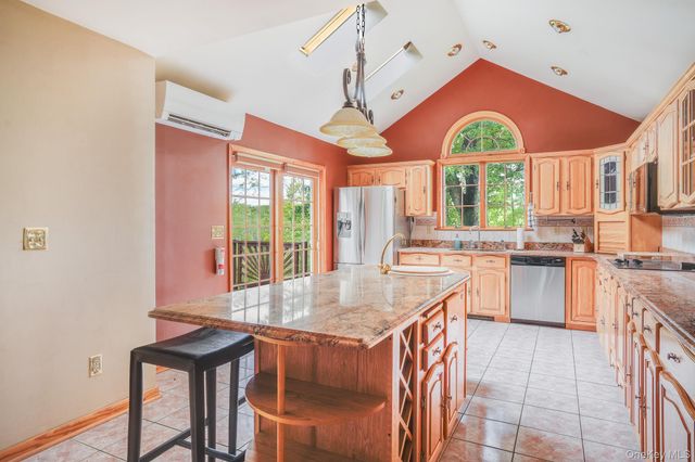 10 Eisgruber Park Lane, Highland, NY 12528