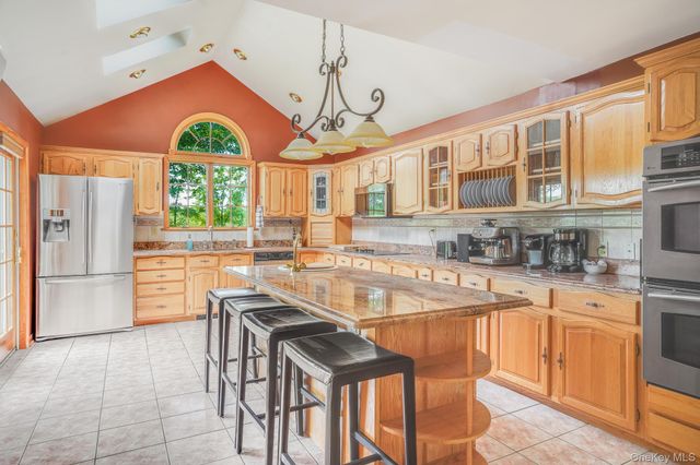 10 Eisgruber Park Lane, Highland, NY 12528