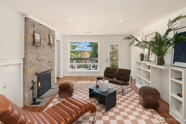 11544 24th Avenue NE, Seattle, WA 98125