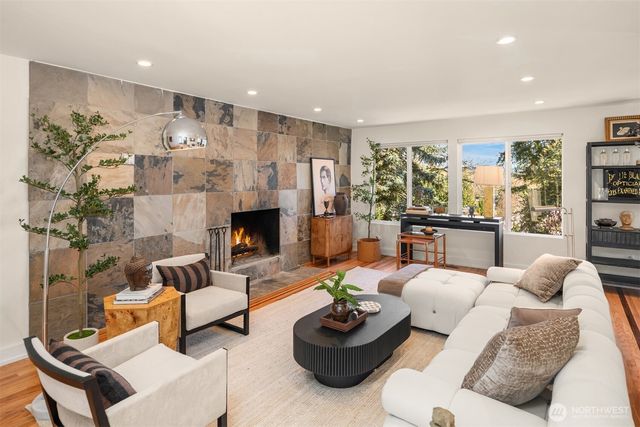 11544 24th Avenue NE, Seattle, WA 98125