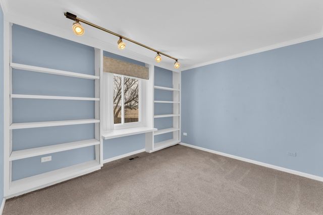 6063 Morningside Court, Gurnee, IL 60031