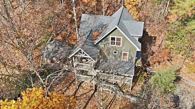 1110 Ski Mountain Rd, Gatlinburg, TN 37738