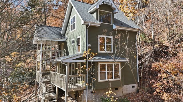 1110 Ski Mountain Rd, Gatlinburg, TN 37738