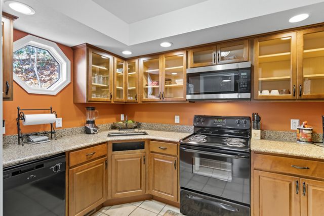 1110 Ski Mountain Rd, Gatlinburg, TN 37738