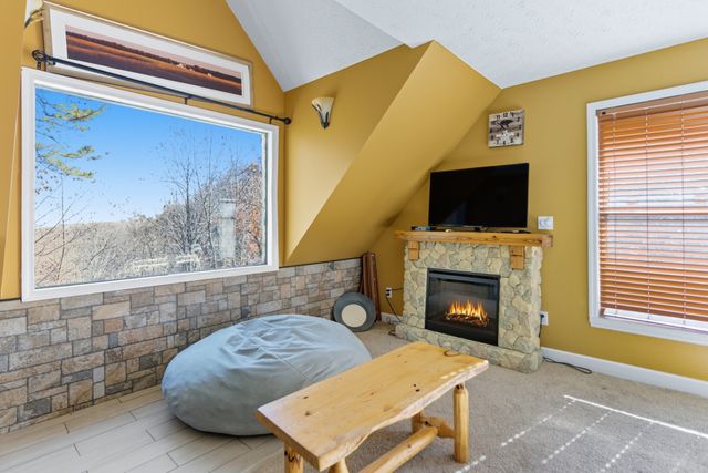 1110 Ski Mountain Rd, Gatlinburg, TN 37738