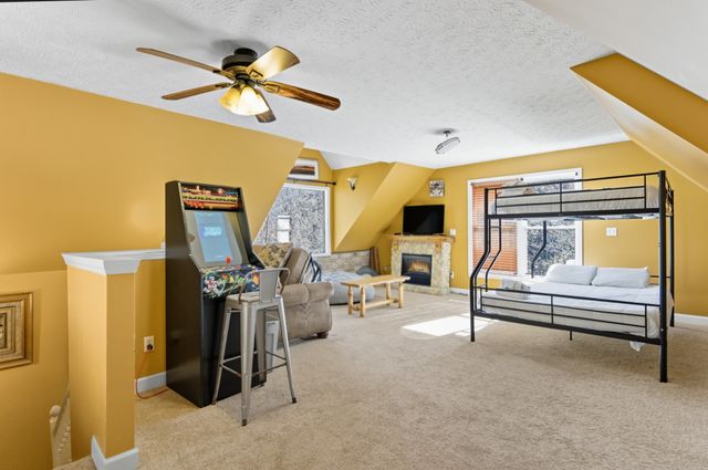 1110 Ski Mountain Rd, Gatlinburg, TN 37738