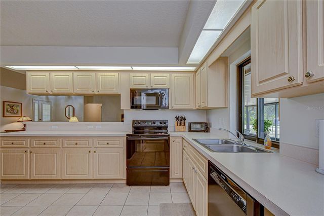 2623 N BETHLEHEM ROAD, Plant City, FL 33565