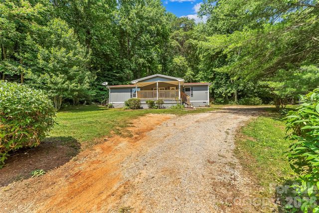 771 Hoppy Tom Hollow Road, Marion, NC 28752