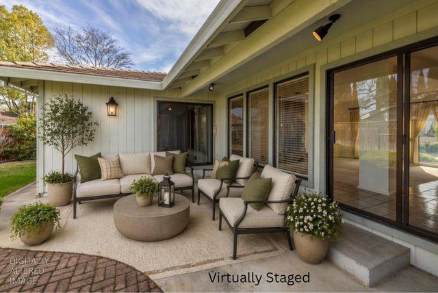 9201 Rock Oak Ln, Fair Oaks, CA 95628