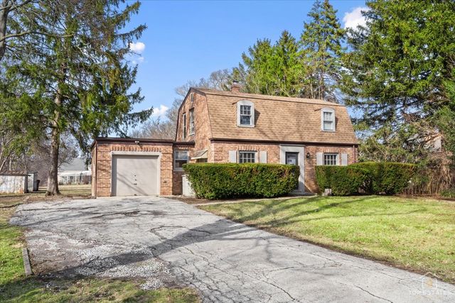 304 E Camp Mcdonald Road, Prospect Heights, IL 60070